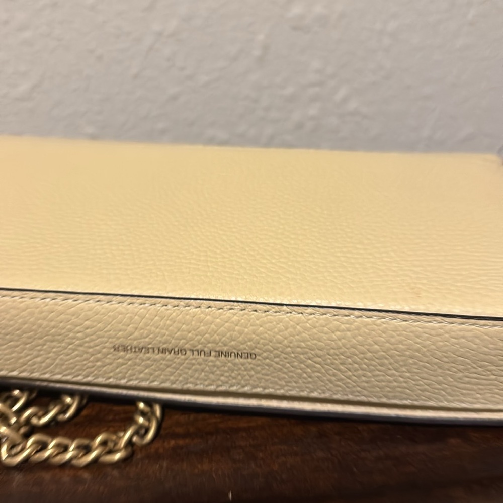 Coach Tan Leather Crossbody Bag with Gold Chain - Picture 6 of 8